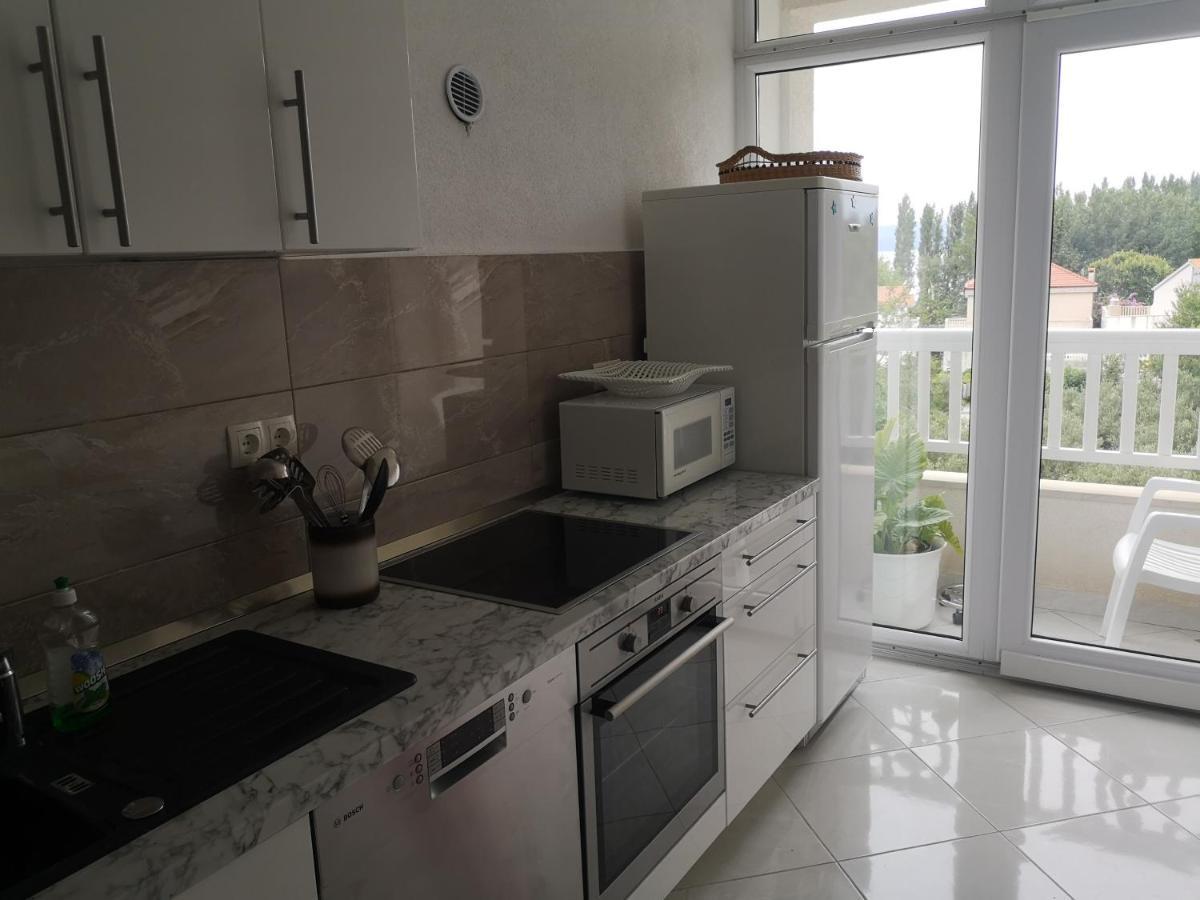 Apartments Galic Оміш Екстер'єр фото