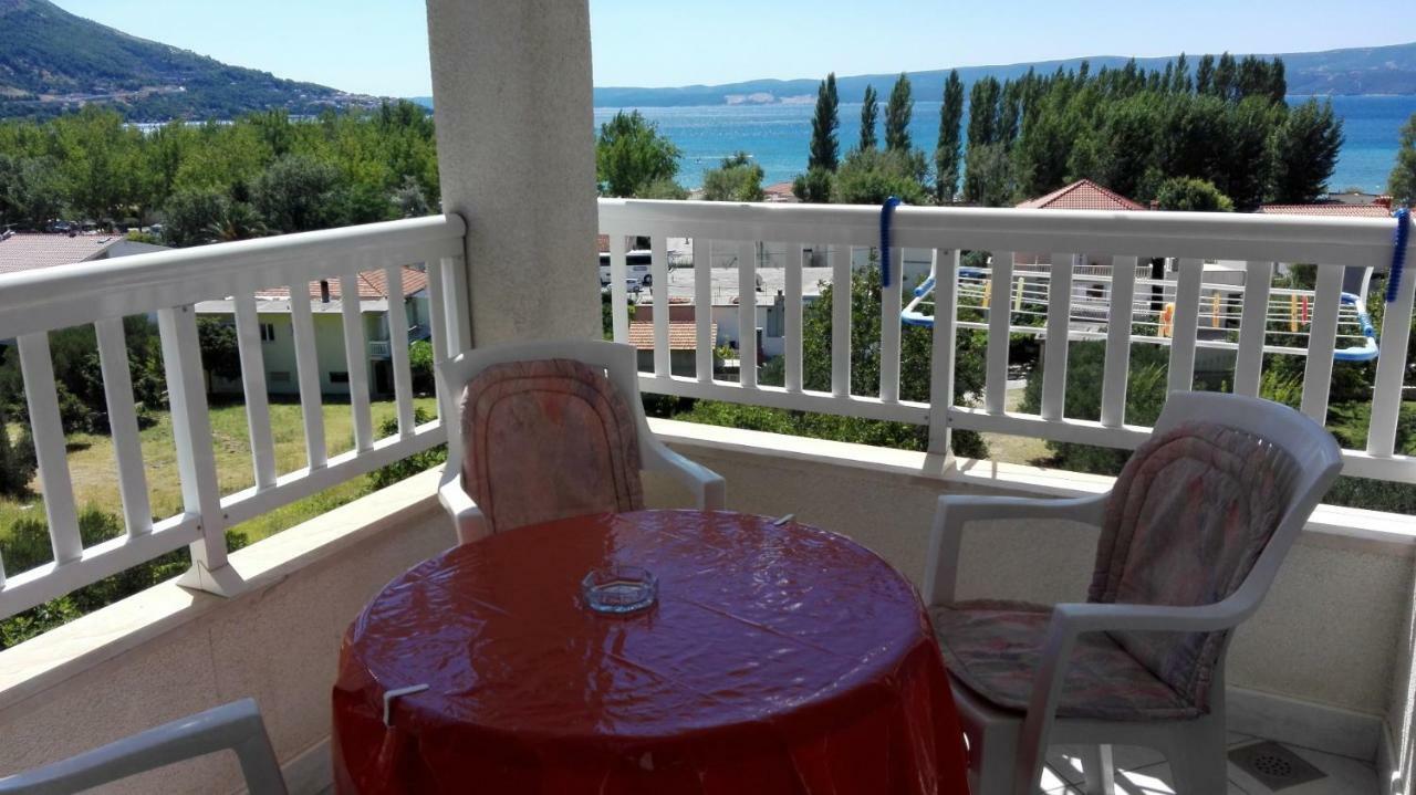 Apartments Galic Оміш Екстер'єр фото